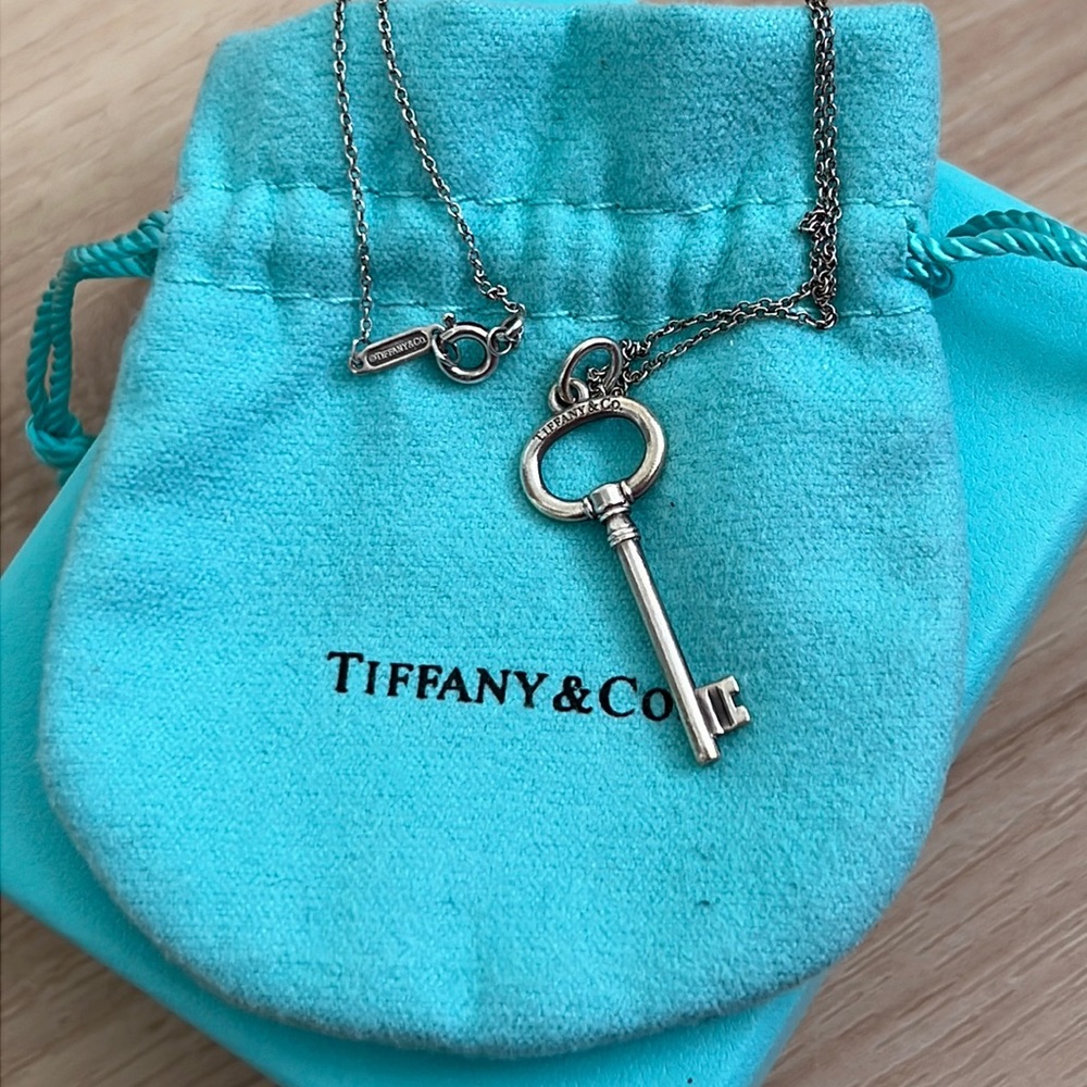 Authentic Tiffany and Co Oval Key Charm Necklace